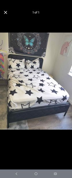 Queen size bed rails