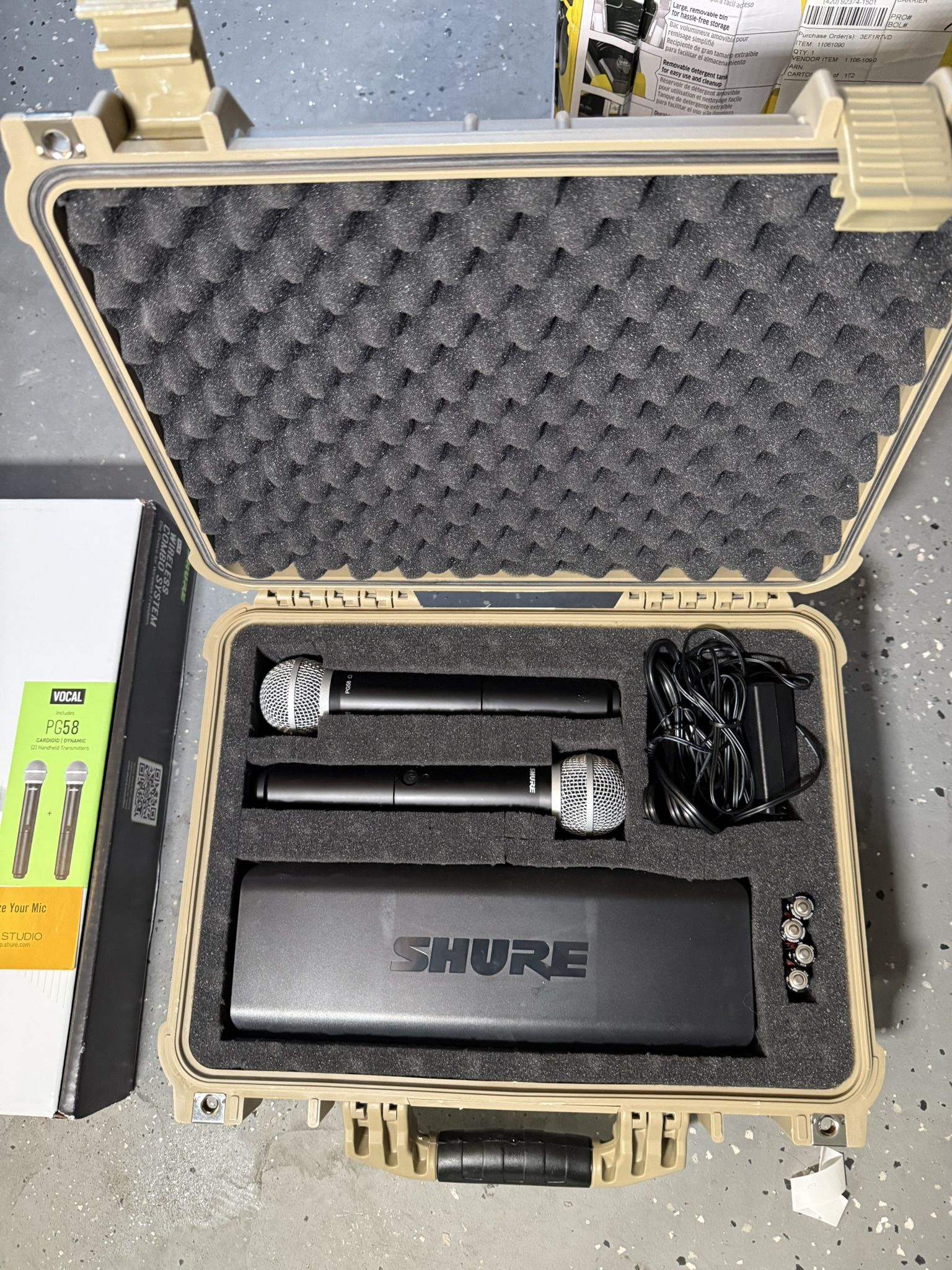 Shure BLX288/PG58 Dual Wireless Mic