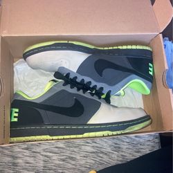 Nike Dunk 1 LE “Grey Volt”