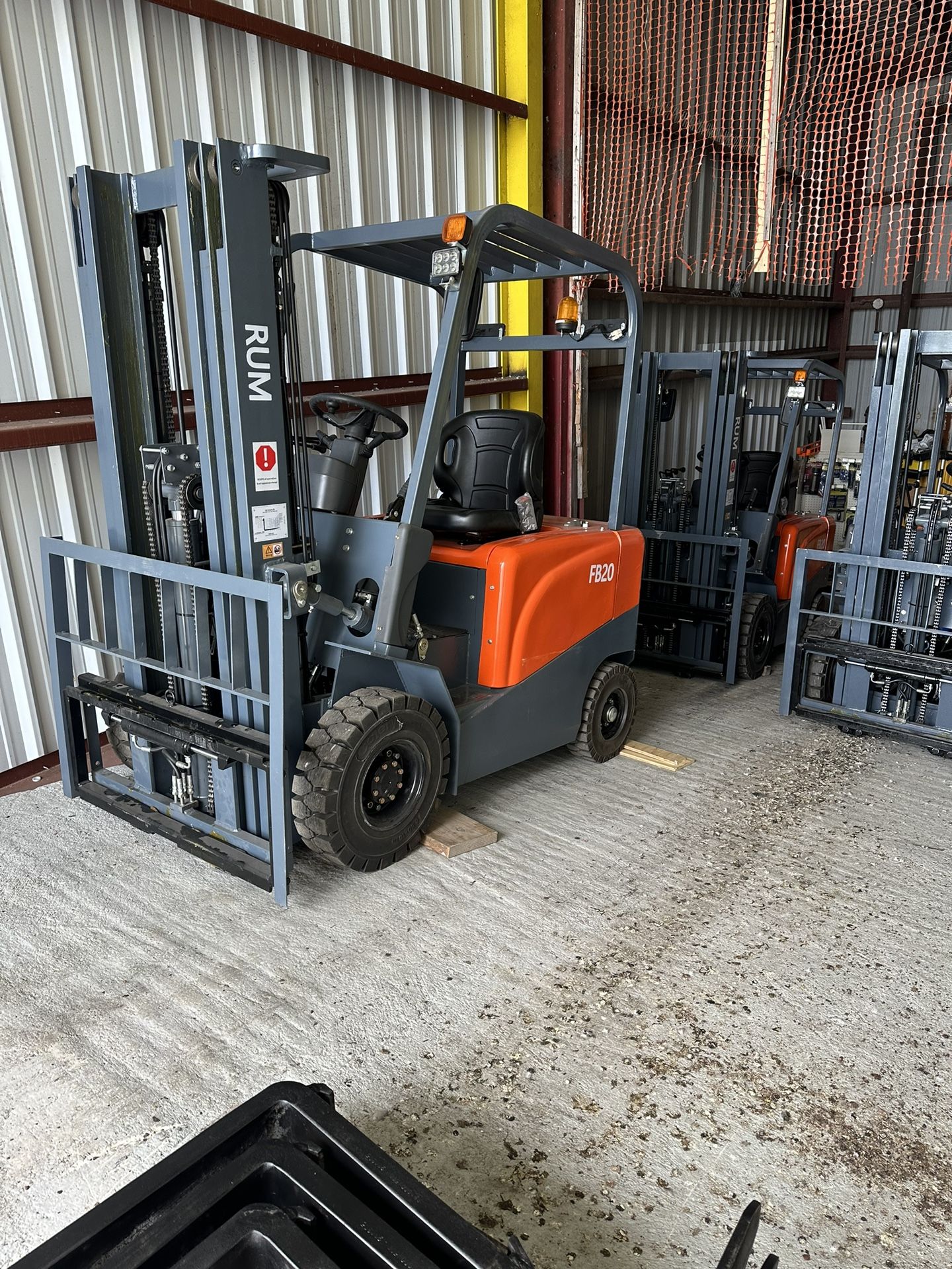 New Electric Forklift