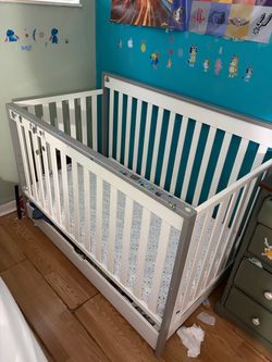 Baby/toddler crib