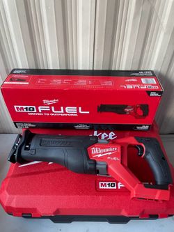 Milwaukee 2821-20 M18 FUEL SAWZALL Recip Saw Tool Only