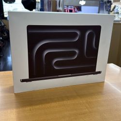 Apple MacBook Pro 14” Apple M5 Chip 16 GB Ram 512 Storage 