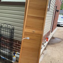 Two Solid Louvered Bi- Fold Door (7ft X 18”) Almost New, In Good Condition (NO SHIPPING)