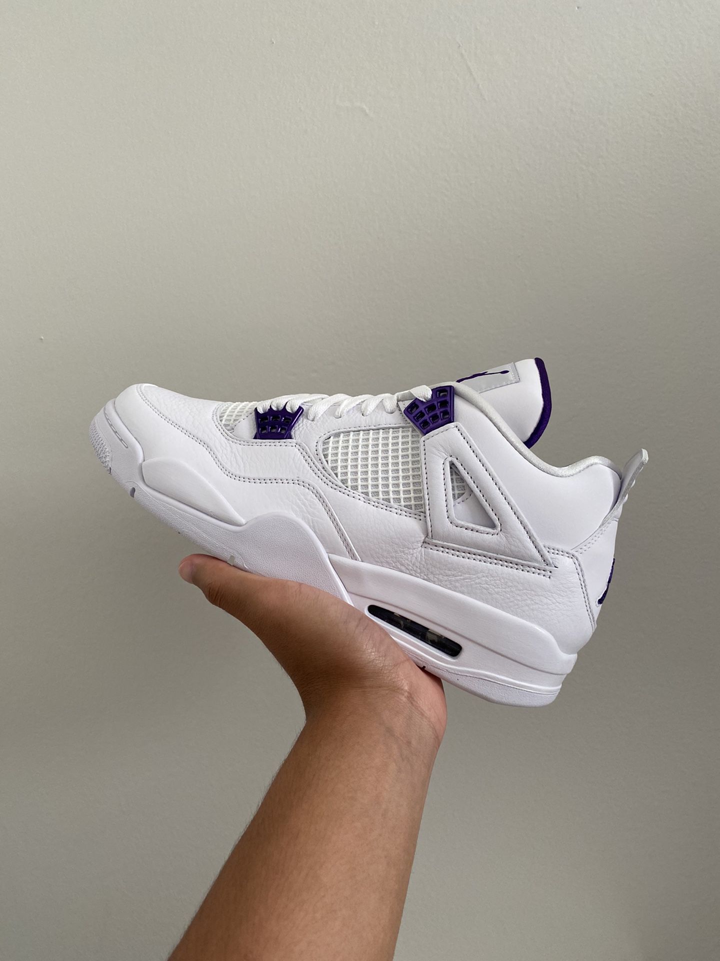 Jordan 4 Retro “Metallic Purple”