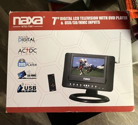 Naxa  Digital And  DVD  7 In Flatscreen Tv 