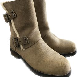UGG boots Women Moto Size 6