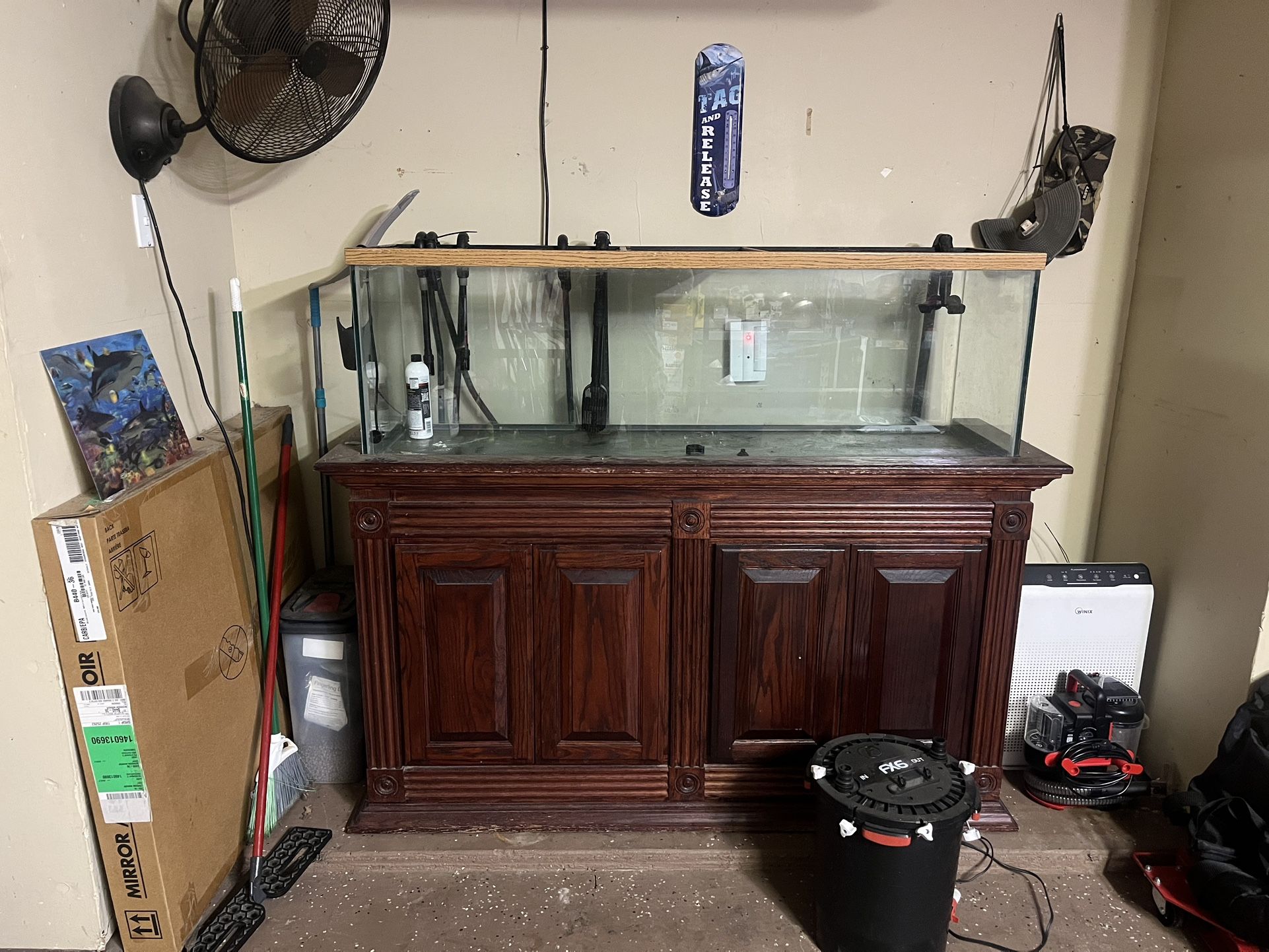 90 Gallon Tank W/cabinet & FX6 Fluval Pump