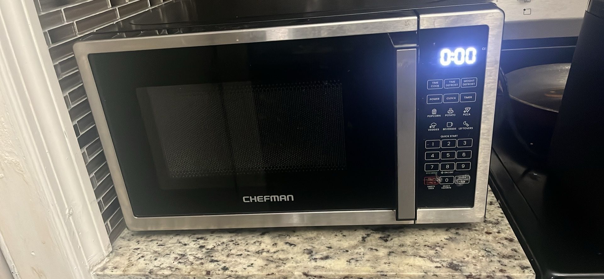 Chefman Microwave