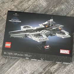 LEGO Marvel The Avengers Helicarrier Set