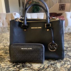 Micheal Kors Bag And Wallet