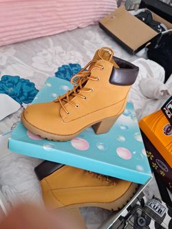 Soda Brown Boots