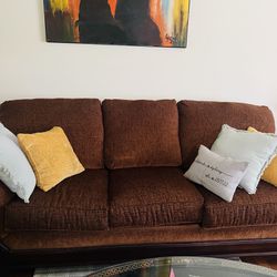 Brown  Sofa Excellent Condition 