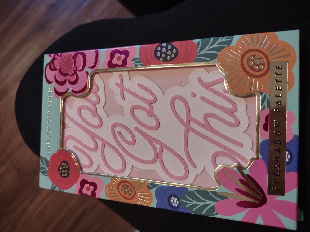 New Eyeshadow With Pretty Bag..