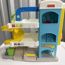 Fisher-Price Little People Helpful Neighbors Wheelie Garage Toy