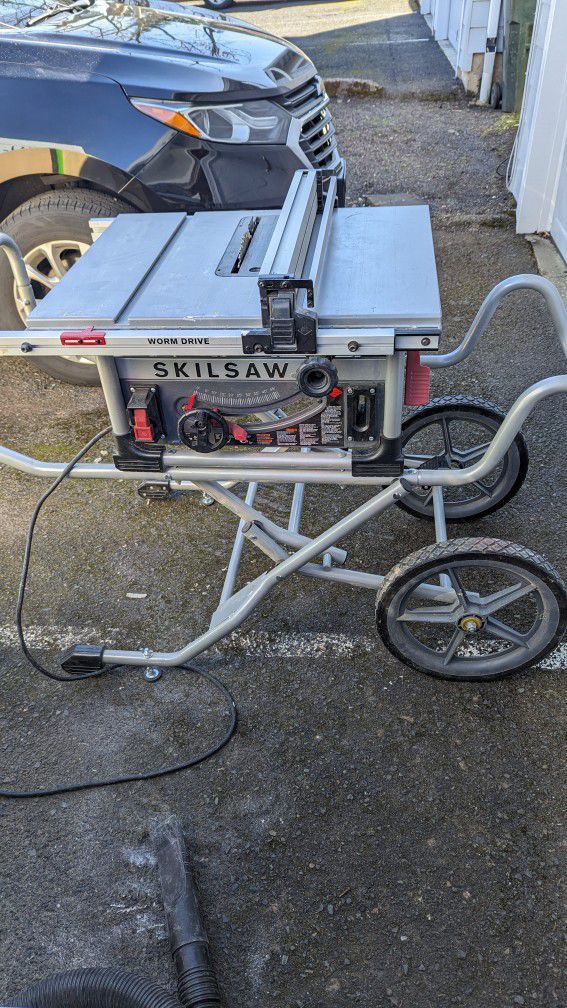 Skilsaw Table Saw SPT-99 With Stand