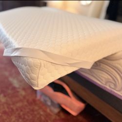 Free king sized helix topper