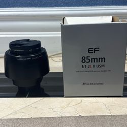 Excellent Canon EF 85mm F/1.2L USM Portrait Lens