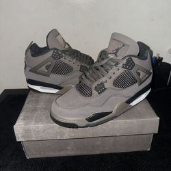 Shoes Jordan Retro 4 Size10✅