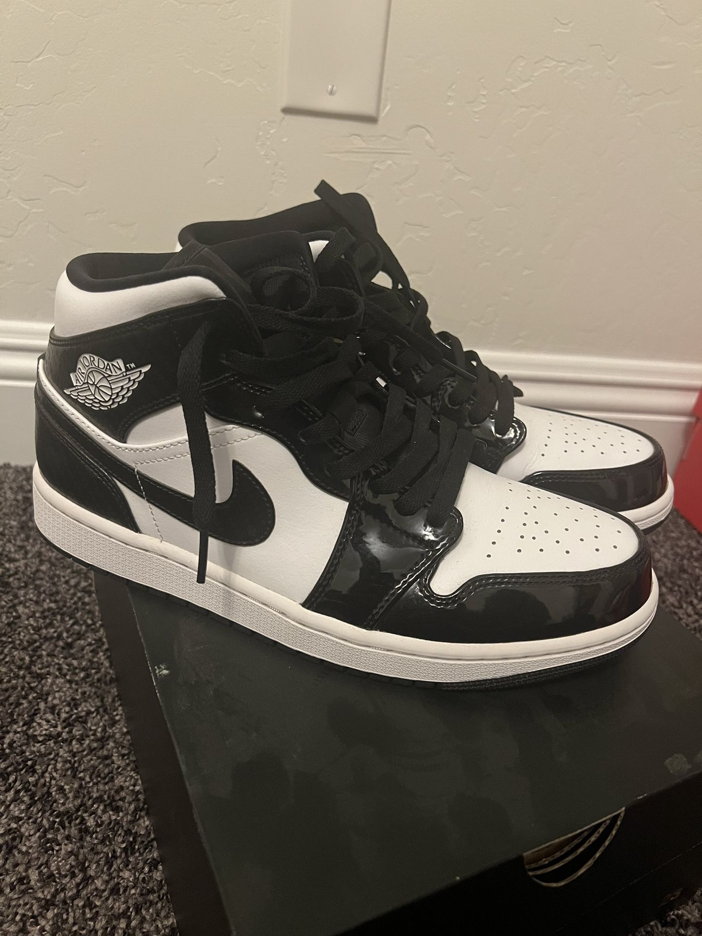 Jordan 1 Mid SE ASW