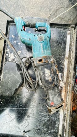 Makita SawZall Avt