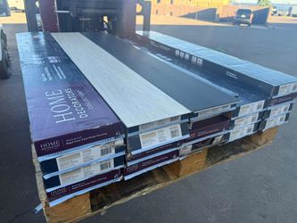 350 SQ FT - Click-Lock Luxury Vinyl Flooring