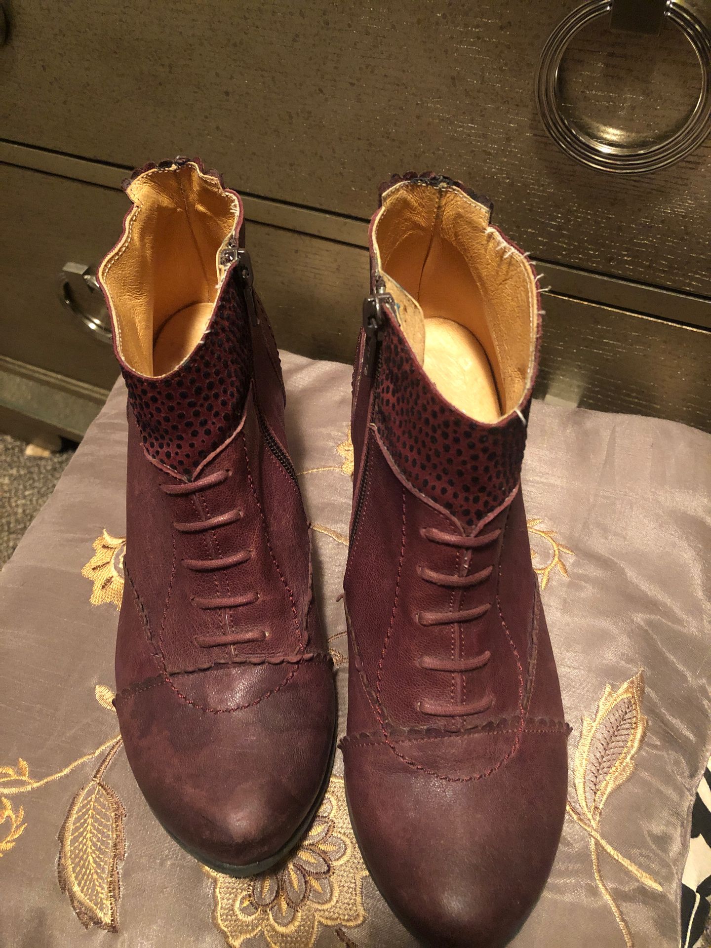 Gold Button Ankle Boots, Size 6.5 in Burgundy. Inside zip