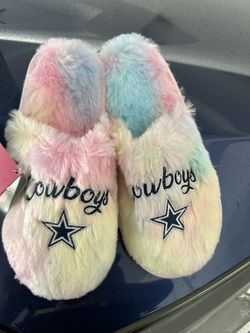 Child’s 5-6 Slippers Brand New