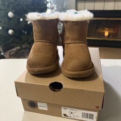 Ugg Bow Boots