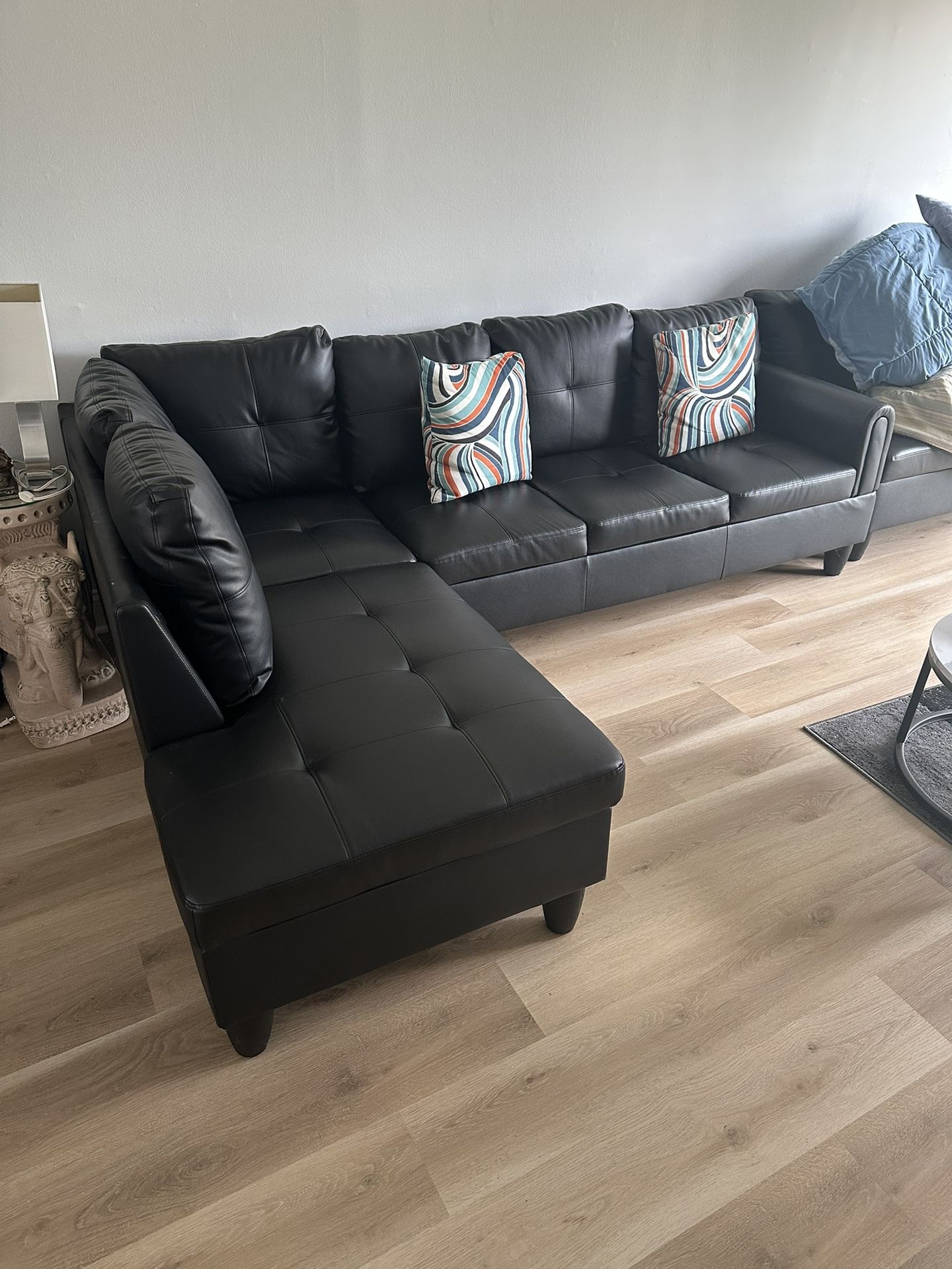 L Shaped Leather Sofa 