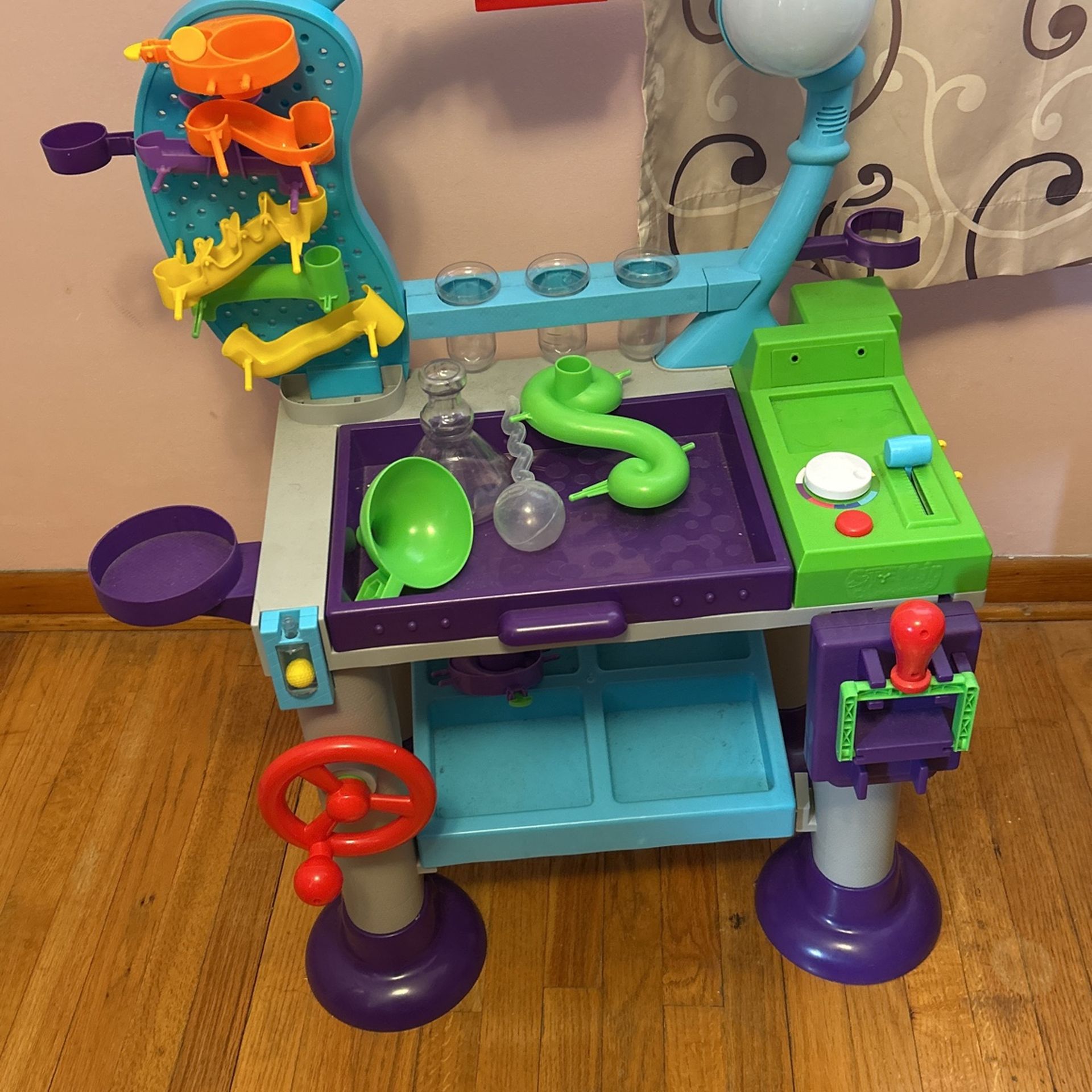 Little Tikes THE STEM JR. WONDER LAB
