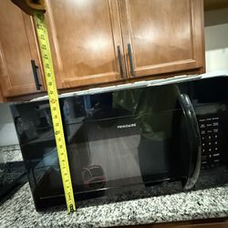 Black Microwave/dishwasher Set 