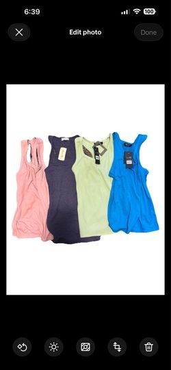 4 New Women’s Tank Tops Size S