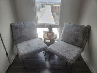 2 accent chairs