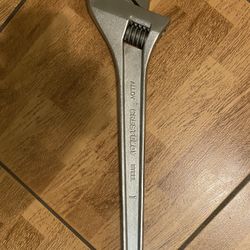 Crescent 18 ins Adjustable Alloy Steel Wrench