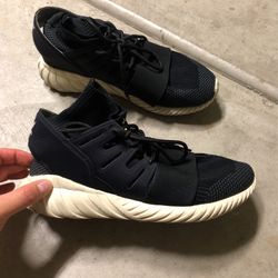 Addidas Sock fits Mens 9.5