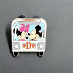 WDW Travel Company Flex 2003 Pin Mickey & Minnie in Bus LE Disney Pin