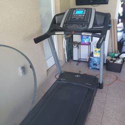 NordicTrack Treadmill for Sale in Ocala FL OfferUp