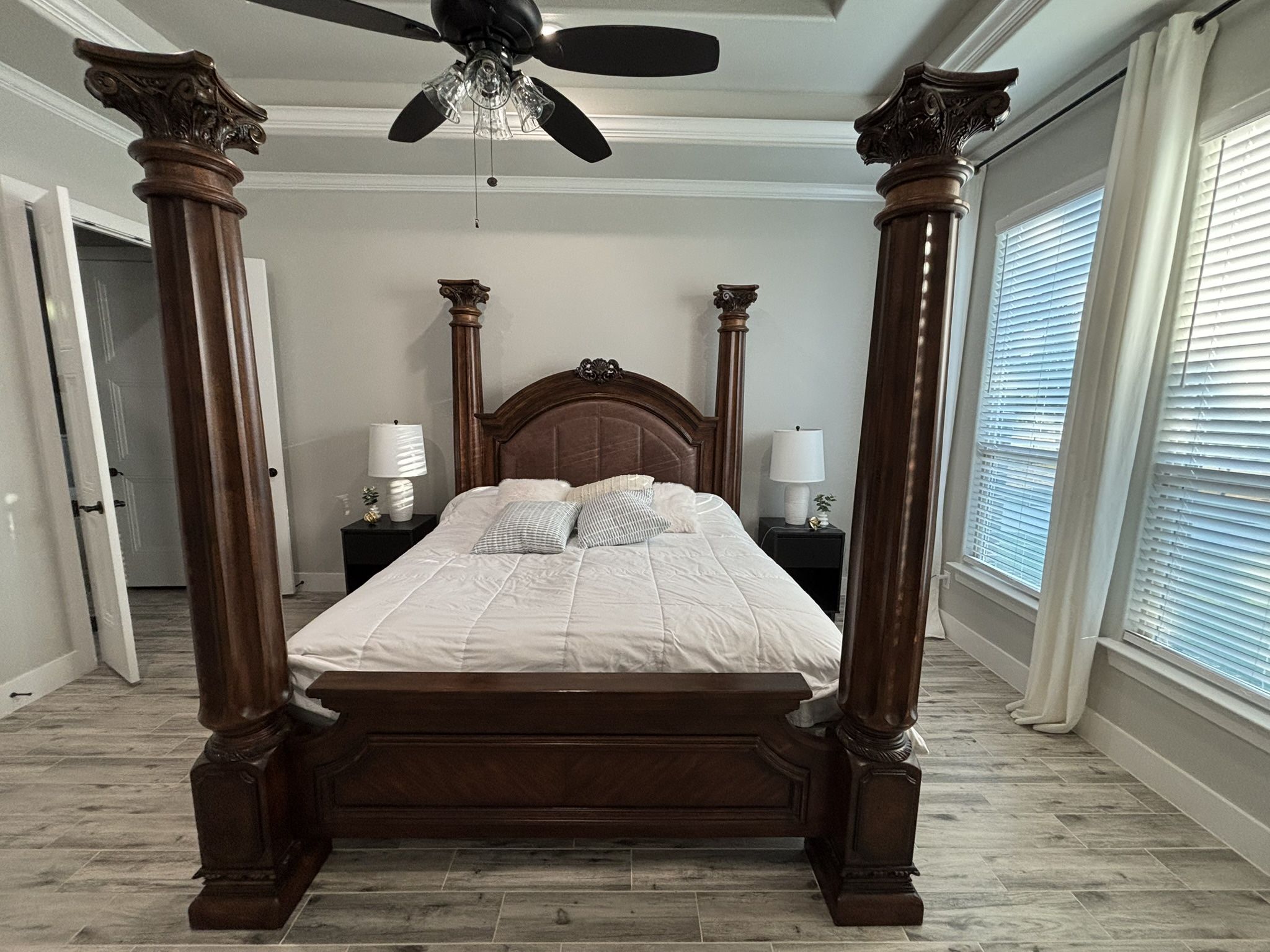 Poster Bed Frame only Not Matressess