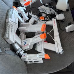 Laser Tag Like Fusion Laser X Set Of 4 Gun And Attachments