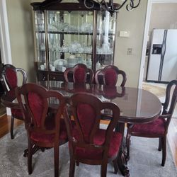 China Cabinet And Table