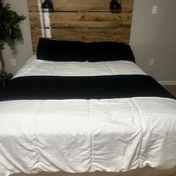 Queen Bed Set/Vanity