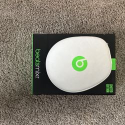 Beats Mixr