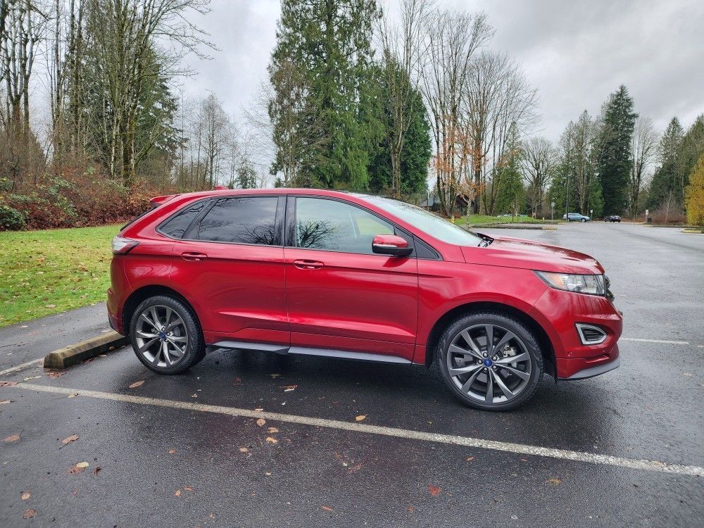 2016 Ford Edge