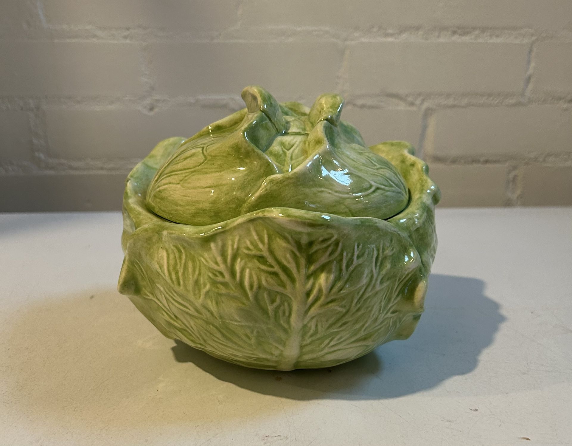 Vintage Holland Mold Cabbage Bowl With Kid