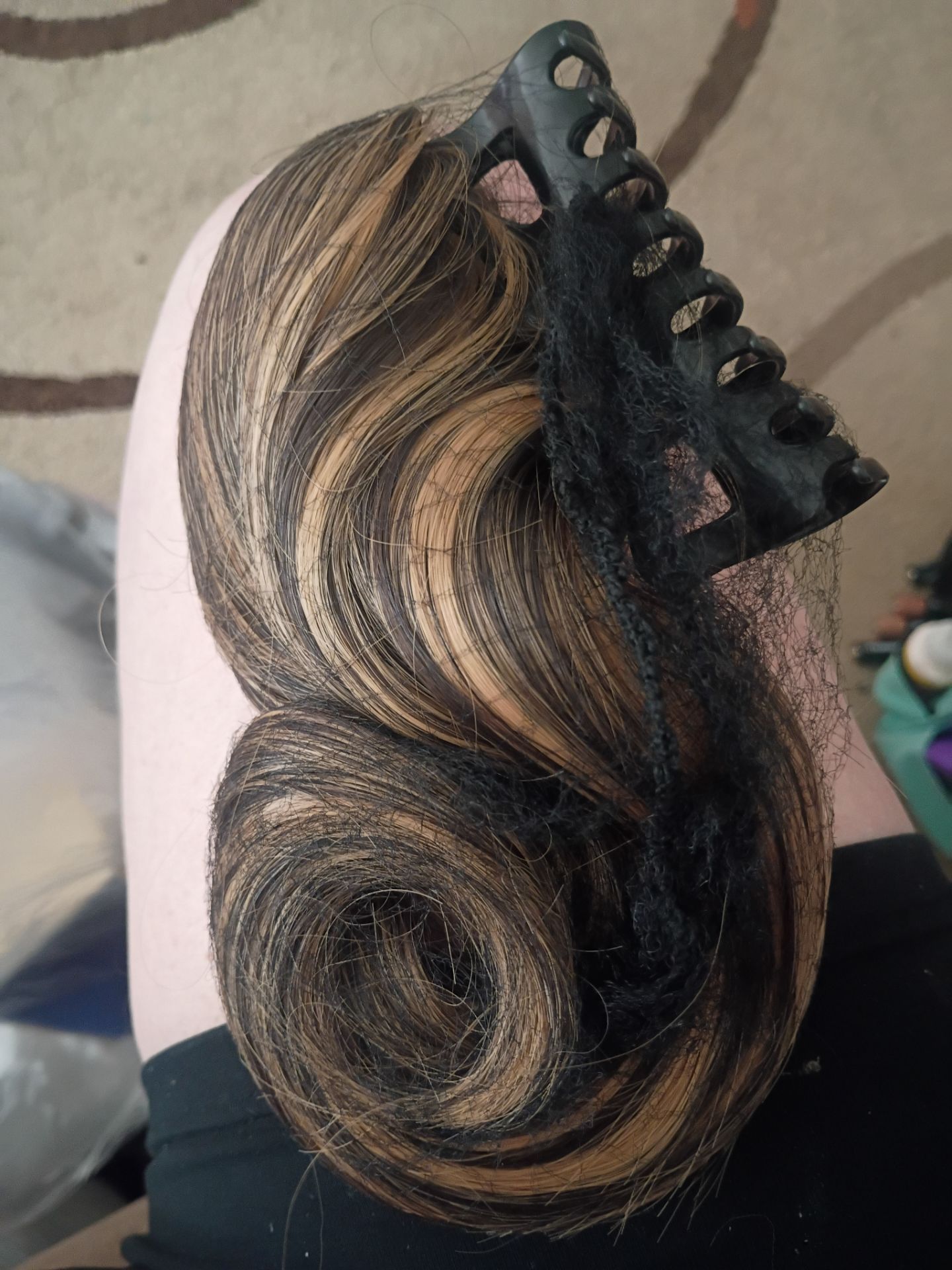 Ponytail clip gair