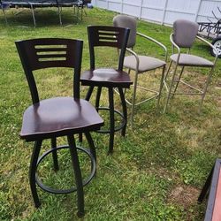 Sillas De Bar, 2 Giratorias Y 2 Fijas