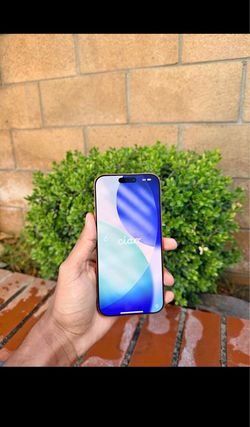 IPHONE 17 PRO MAX. FACTORY UNLOCKED