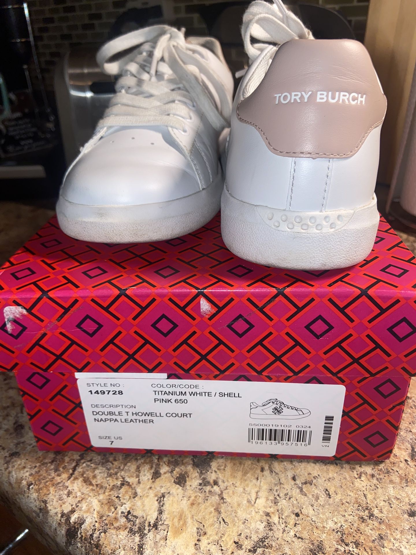 Tory Burch Sneaker