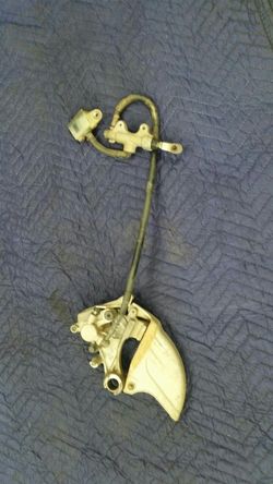 426 yamaha rear brake caliper with master cylinder